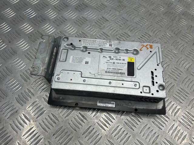 Усилитель звука аудиосистемы LR045327 LAND ROVER