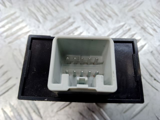 LR048275 LAND ROVER купить в Украина