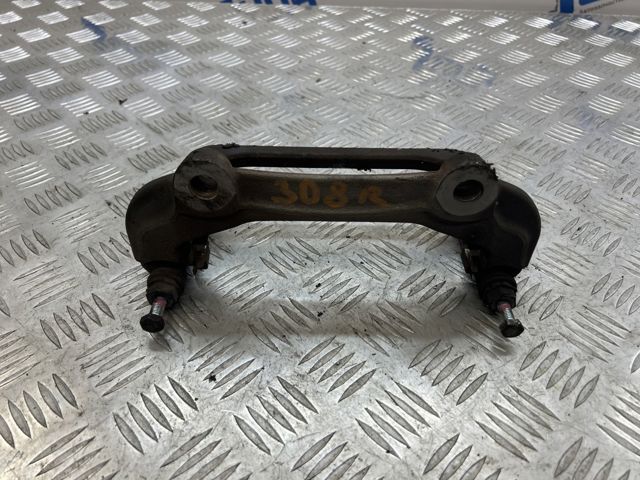 Держатель суппорта переднего LR051627 LAND ROVER