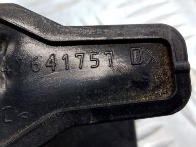 LAND ROVER LR054698 Кронштейн (адаптер) крепления фары передней правой в наличии Украина