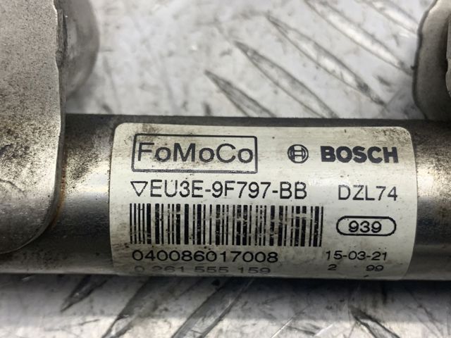 Распределитель топлива (рампа) LR054874 LAND ROVER
