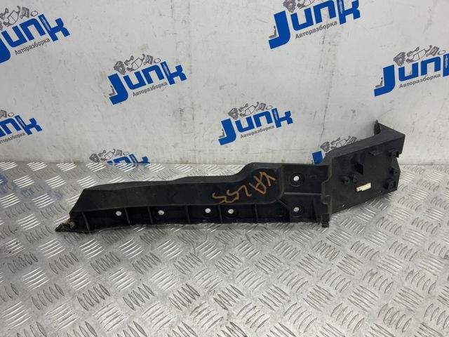 LR055887 Направляющая заднего бампера правая купить Львов