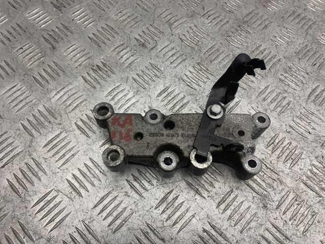Кронштейн генератора натяжной LR056659 LAND ROVER