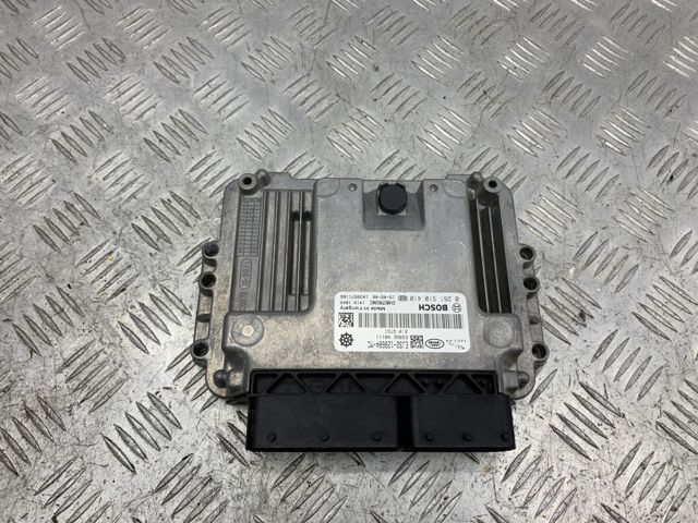 Электронный блок управления двигателем LR057872 LAND ROVER