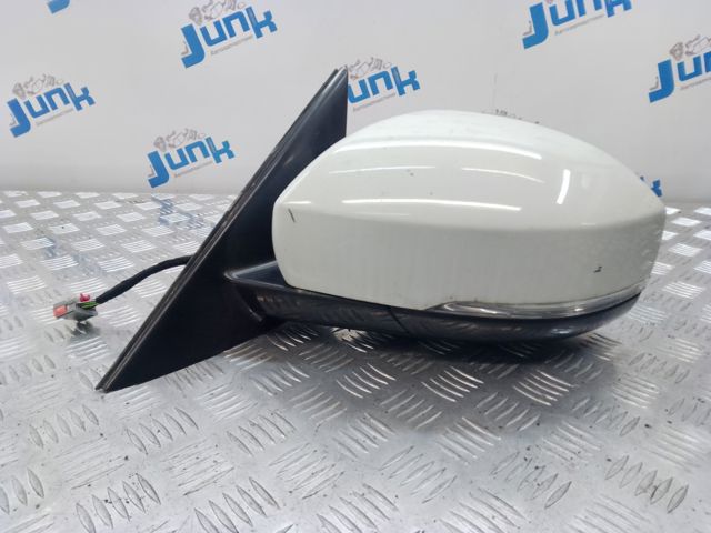 Корпус зеркала заднего вида, левого LR065398 LAND ROVER