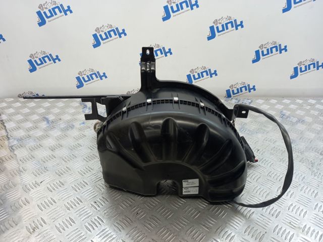 Компрессор пневмоподкачки (амортизаторов) LR069691 LAND ROVER