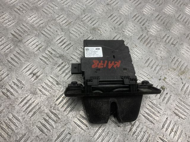 Замок и ручка двери задка LR070126 LAND ROVER