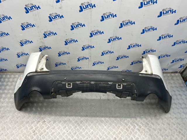 Бампер задний LR073071 LAND ROVER