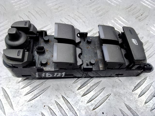 Кнопки переднего левого стекло подъемника LR076617 LAND ROVER