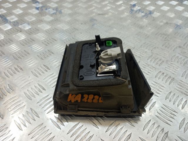 Фара задняя правая внутренняя LR078779 LAND ROVER