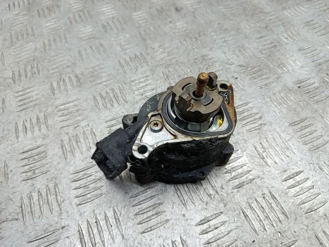 LAND ROVER LR082226 Насос вакуумный в наличии Ирпень