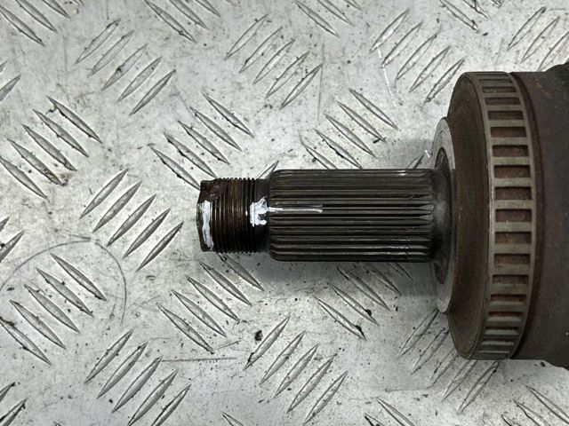 Полуось задняя, правая TOB500310 LAND ROVER