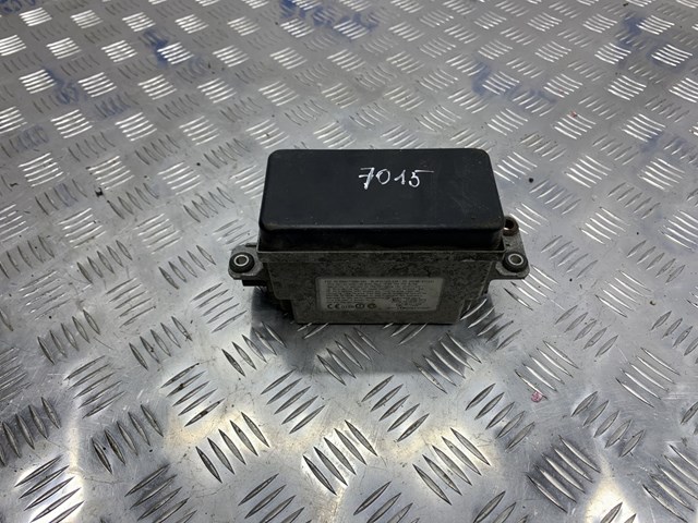 Радарный датчик дистанции YDB500011 LAND ROVER