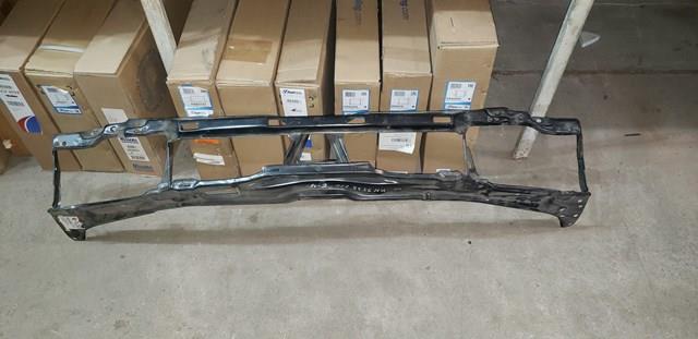 KH9538200 Рамка радиатора купить Львов