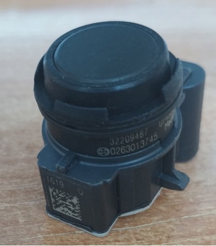 Задние парктроники 32209357 VOLVO