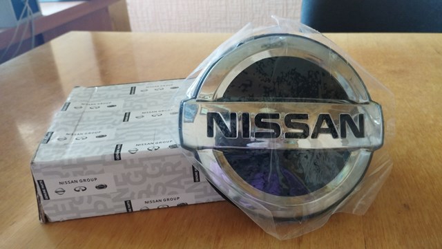 NISSAN 628906RA0A Эмблема решетки радиатора в наличии Львов