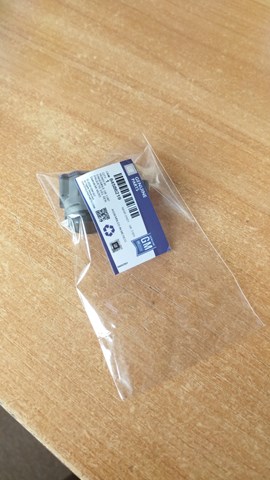 Задние парктроники 84586219 GM