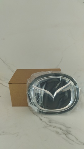 Эмблема на решетку радиатора BCKB51730A MAZDA