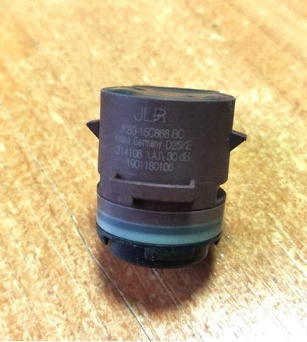 Парктроник передний LR093843 LAND ROVER