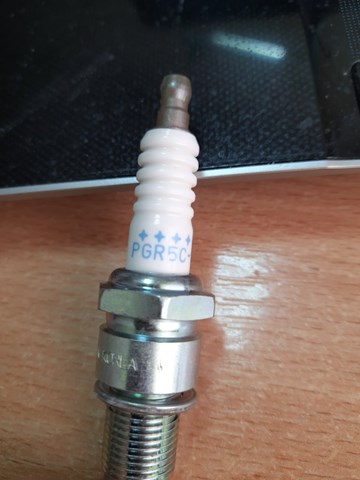 HYUNDAI 1881811051 Свечи зажигания в наличии Винница
