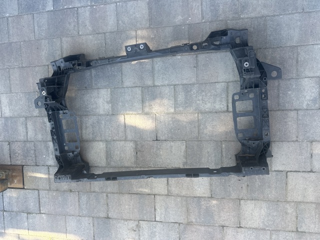 Кронштейн для радиатора 4M0805594E VAG
