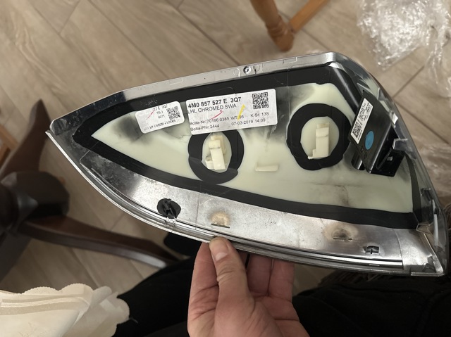 Боковое зеркало заднего вида левое 4M0857527E3Q7 VAG