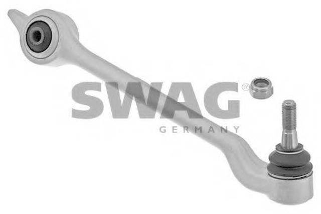 Правый рычаг передней нижней подвески 20730034 SWAG