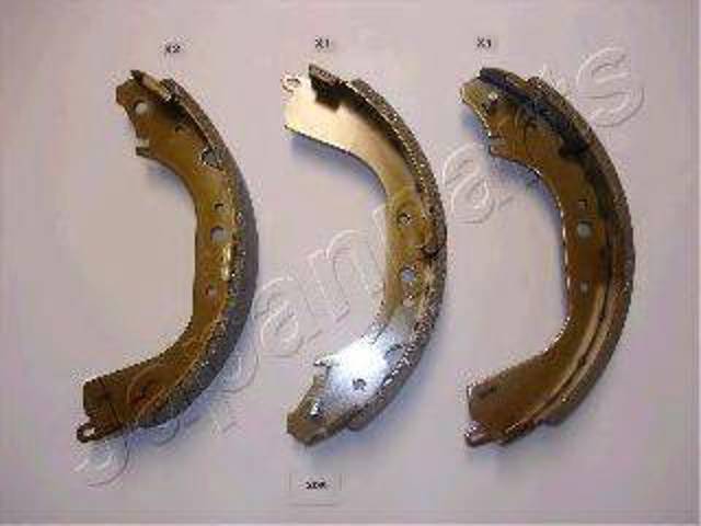 Барабанные тормозные колодки GF205AF JAPANPARTS