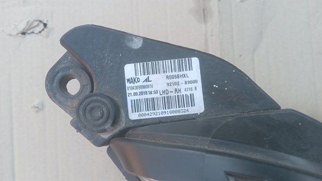 92102B9000 HYUNDAI Фара правая купить в Львов