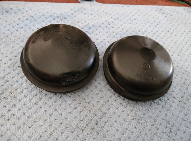 Крышка опоры амортизатора переднего 31331137948 BMW