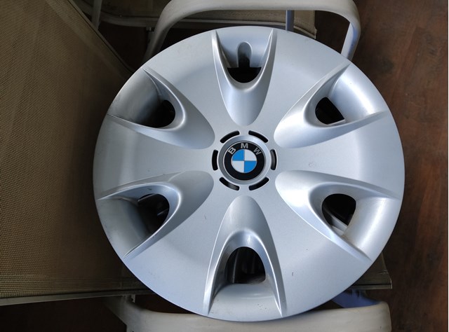 Колпаки на колеса 36136777787 BMW