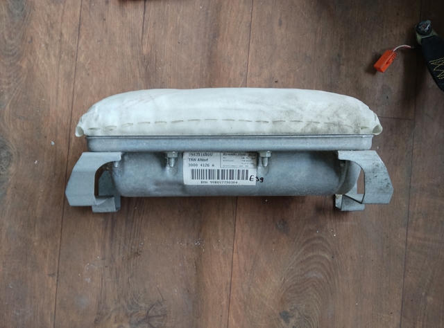 Подушка безопасности, пассажирская 3982316305 BMW