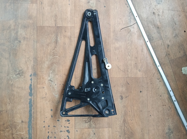Механизм стеклоподъемника двери задней, левой 51358125203 BMW