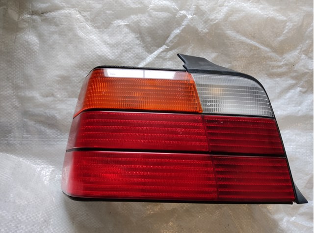 Задний левый стоп 63211387657 BMW