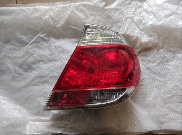 Фонари задние 8155133370 TOYOTA