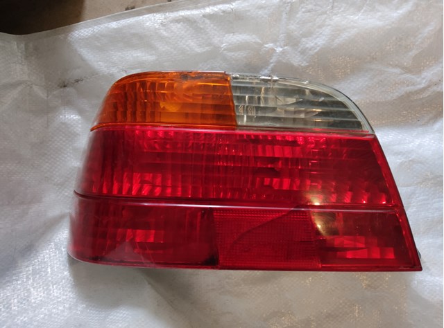 Задний левый стоп 8379113 BMW