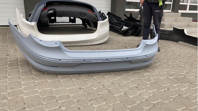 Бампер задний 3C8807417ADGRU VAG