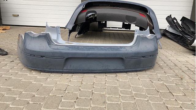 Задний бампер PVW041158BA SIGNEDA