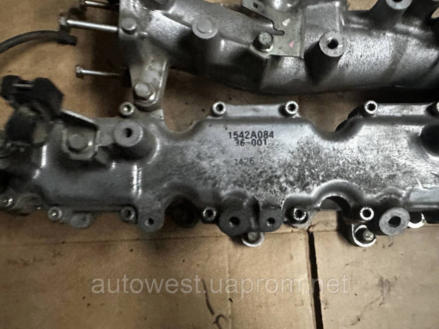 Впускной коллектор 1542A084 MITSUBISHI
