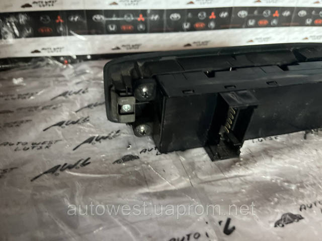 25401AV640 NISSAN Кнопочный блок управления стеклоподъемником передний левый купить в Львов