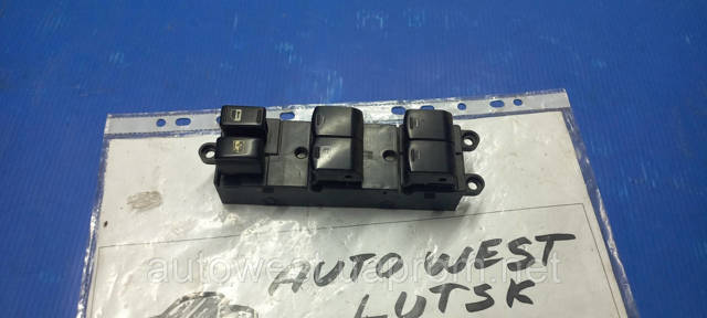 Кнопки переднего левого стеклоподъёмника 25401ED500 NISSAN