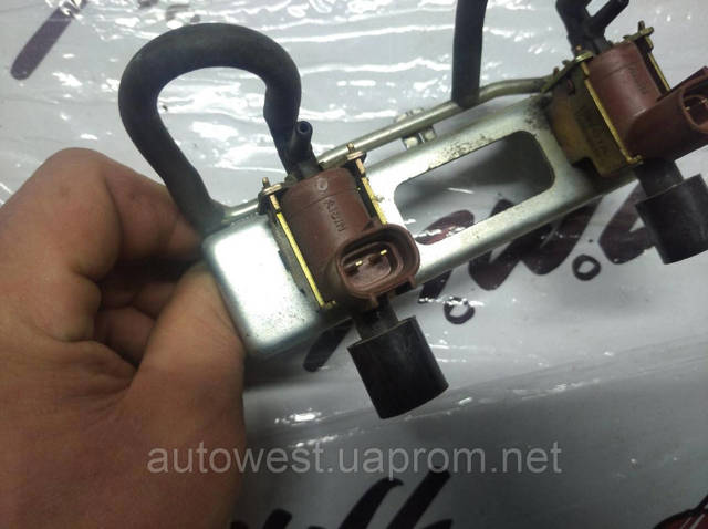 Клапан ЕГР 2586046010 TOYOTA