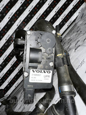 Регулирующий клапан охлаждающей жидкости 31686801 VOLVO