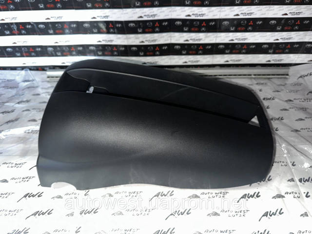 VOLVO 32257495 Накладка рулевой колонки в наличии Кривой Рог
