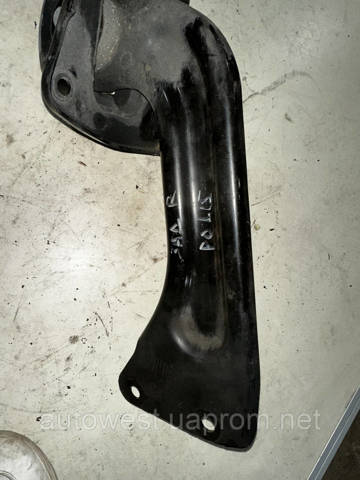 Рычаг/тяга задней подвески продольный нижний, правый 32329031 VOLVO