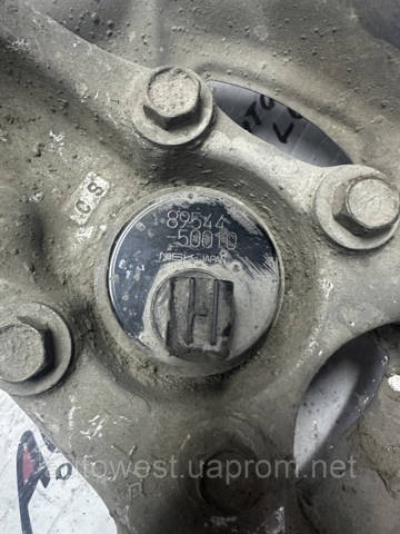 TOYOTA 4320250010 Цапфа передняя левая в наличии Кривой Рог