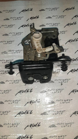 CHRYSLER 4589131AF Замок багажника в наличии Черкассы