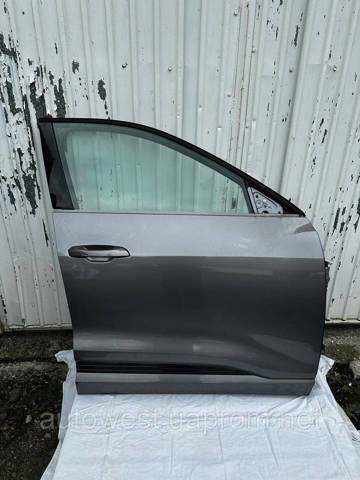 Пассажирская передняя дверь 4KE831052B VAG