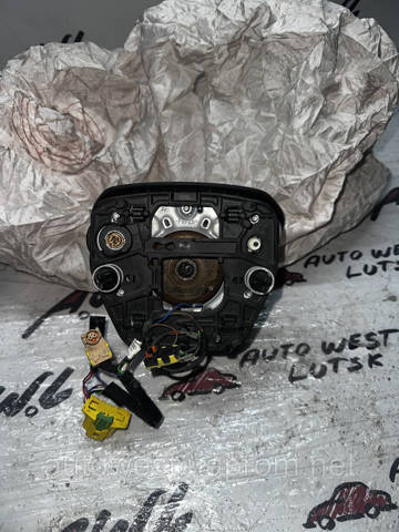 Airbag в мультируль 4N0880201P VAG
