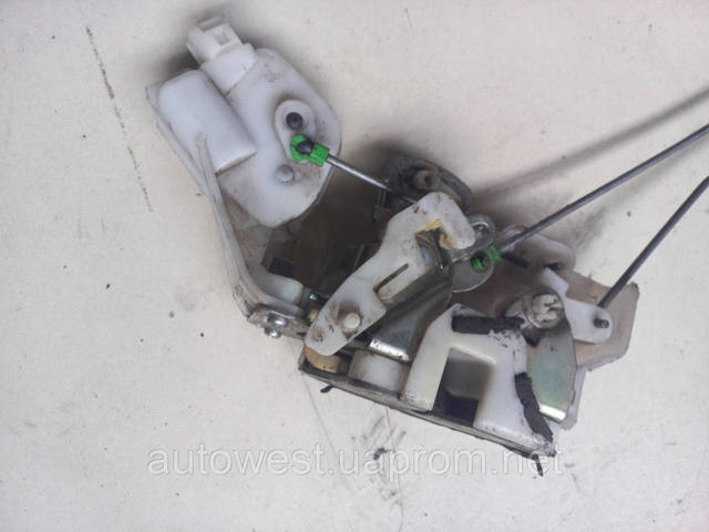 Замок задней правой двери  5745A128 MITSUBISHI